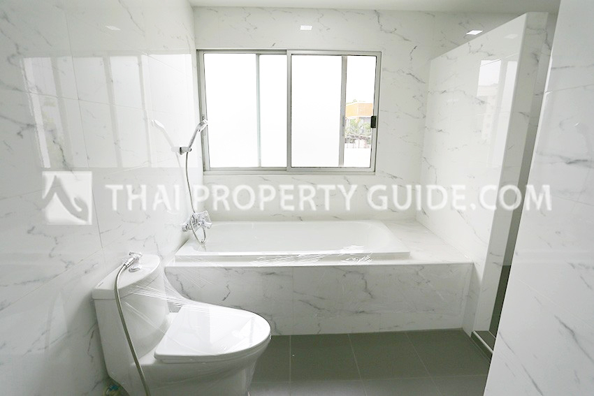 Apartment in Sukhumvit 